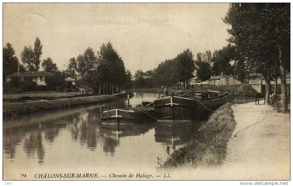 CPA  (51)     CHALONS-sur-MARNE -    Chemin De Halage  (Péniches) - Châlons-sur-Marne