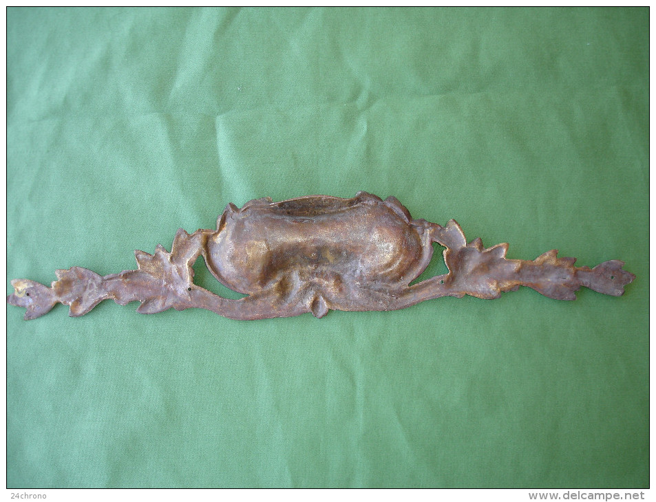Ancien Bronze Decoratif D' Ameublement: Fronton De Meuble En Bronze Dore, Decor Feuilles De Laurier (14-2710) - Otros & Sin Clasificación