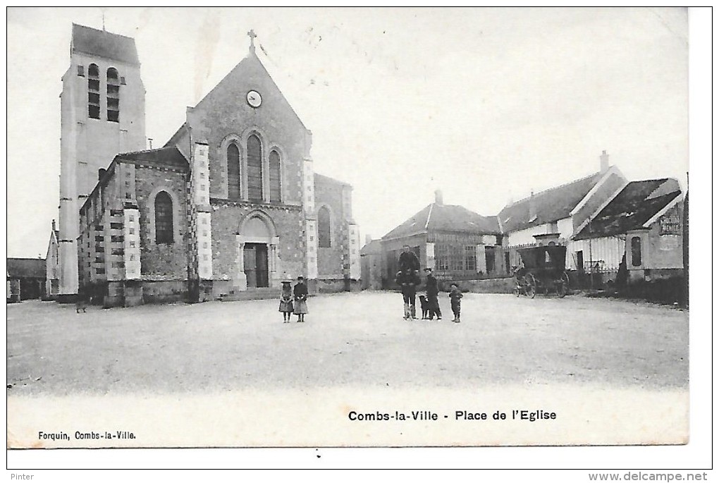 COMBS LA VILLE - Place De L'Eglise - Combs La Ville