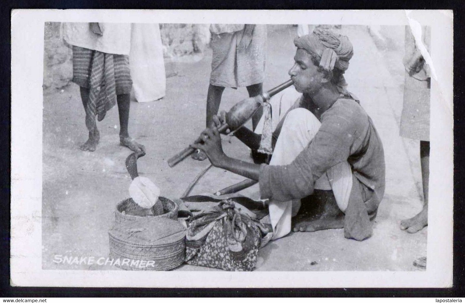 Pakistan. *Snake Charmer* RPPC. Circulada Karachi 1949. - Pakistán