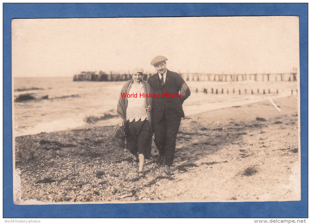 CPA Photo - BRUNSHAUPTEN ( Kühlungsborn ) - Couple à La Plage - 1922 - Kuehlungsborn