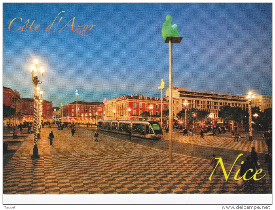 Nice - 06 : Tramway De Nuit à La Place Masséna - Transport Urbain - Auto, Autobus Et Tramway