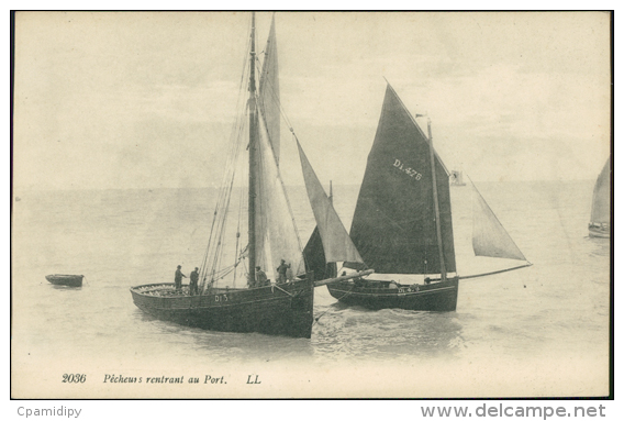 BATEAU De PECHE - Pêcheurs Rentrant Au Port (BEAUX VOILIERS) - Pêche