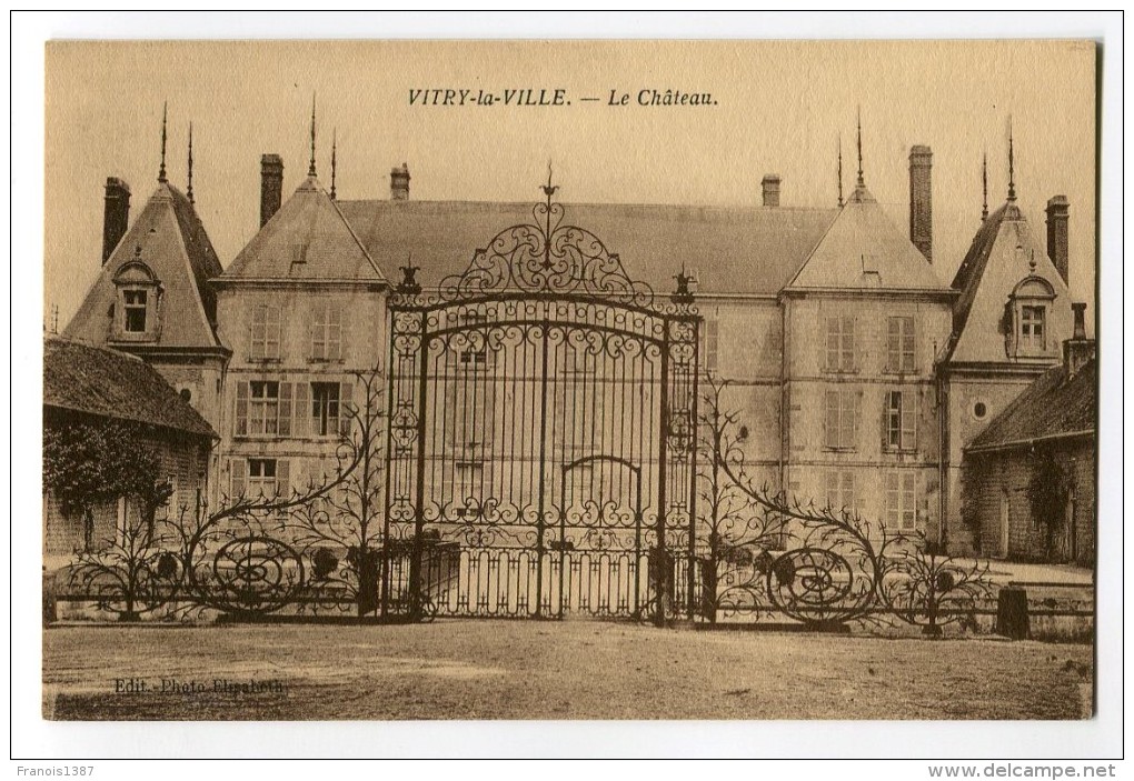 Ref 194 - VITRY-la-VILLE - Le Château - Vitry-la-Ville