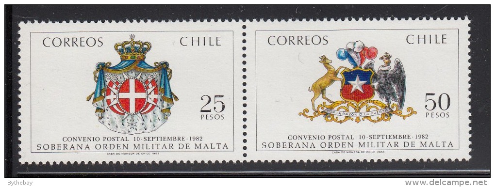 Chile MNH Scott #633a Pair 25p Arms Of Malta, 50p Arms Of Chile - 1st Anniversary Postal Agreement - Timbres