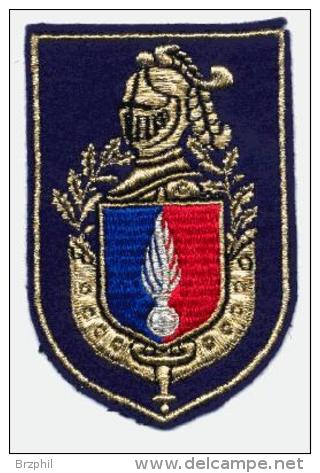 Gendarmerie - école Et Centres Instruction écu Plateau  Avant 1968 Fond Bleu - Polizei