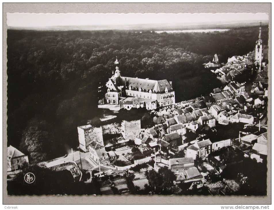 Chimay, Son Château Féodal - Sa Basilique, Dans Le Fond Le Lac De Virelles - Chimay