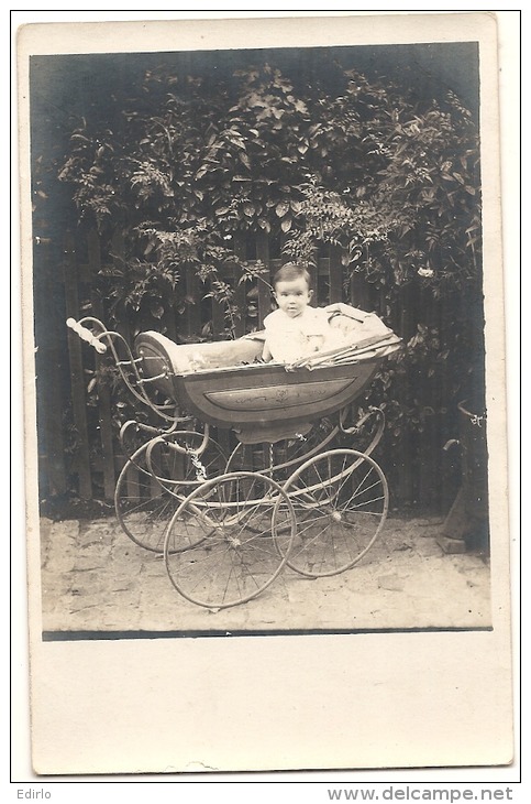 Photo Carte - Bébé Dans Sa Poussette  Neuve/unused  Excellent état - Fotografía