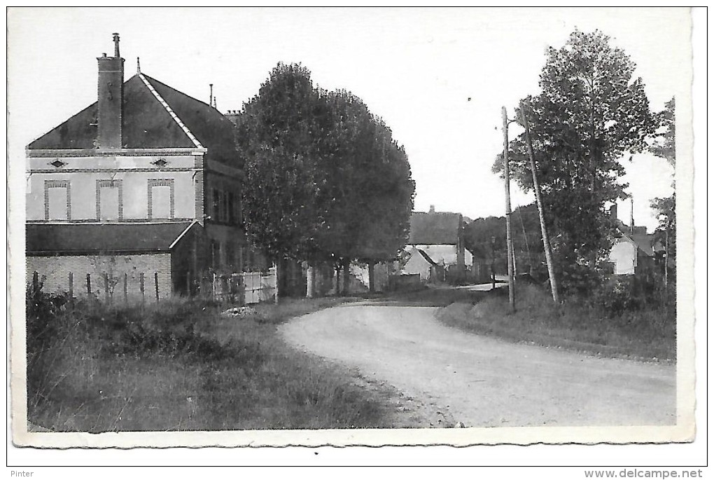 CERISIERS - Entrée Du Pays, Route De Genève - Cerisiers