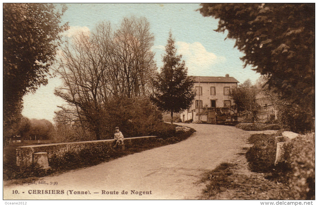 89 Cerisiers. Route De Nogent - Cerisiers