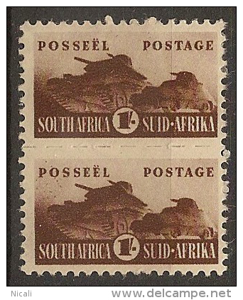SOUTH AFRICA 1942 1/- Pair SG 104 HM #CM444 - Unused Stamps