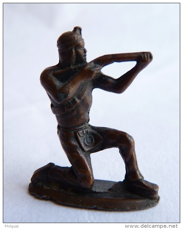 Rare FIGURINE KINDER  METAL INDIEN 2 70's - U-EI Indianer CANON DU FUSIL CASSE (1) - Figurines En Métal