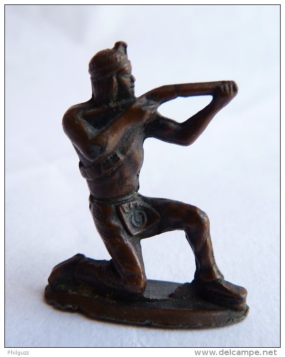 Rare FIGURINE KINDER  METAL INDIEN 2 70's - U-EI Indianer CANON DU FUSIL CASSE (1) - Figurillas En Metal