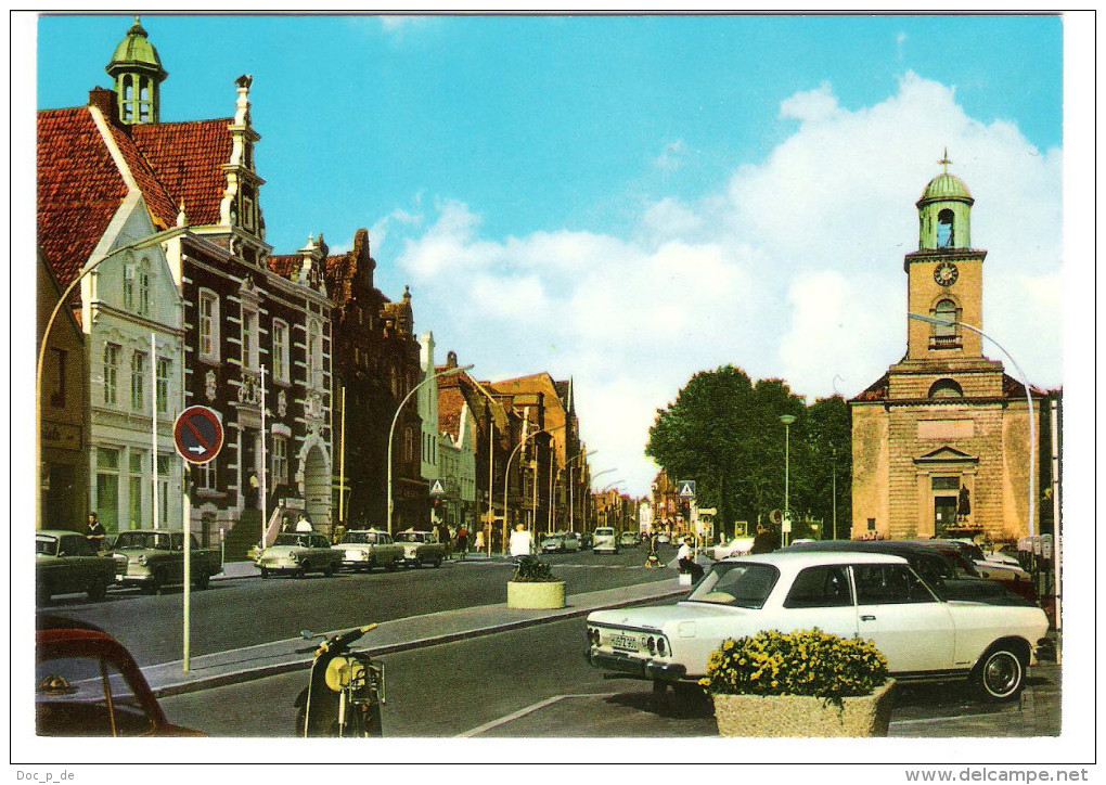 Germany - Husum - Am Markt - Cars - Autos - PKW - Ford - Opel - Mercedes - Husum