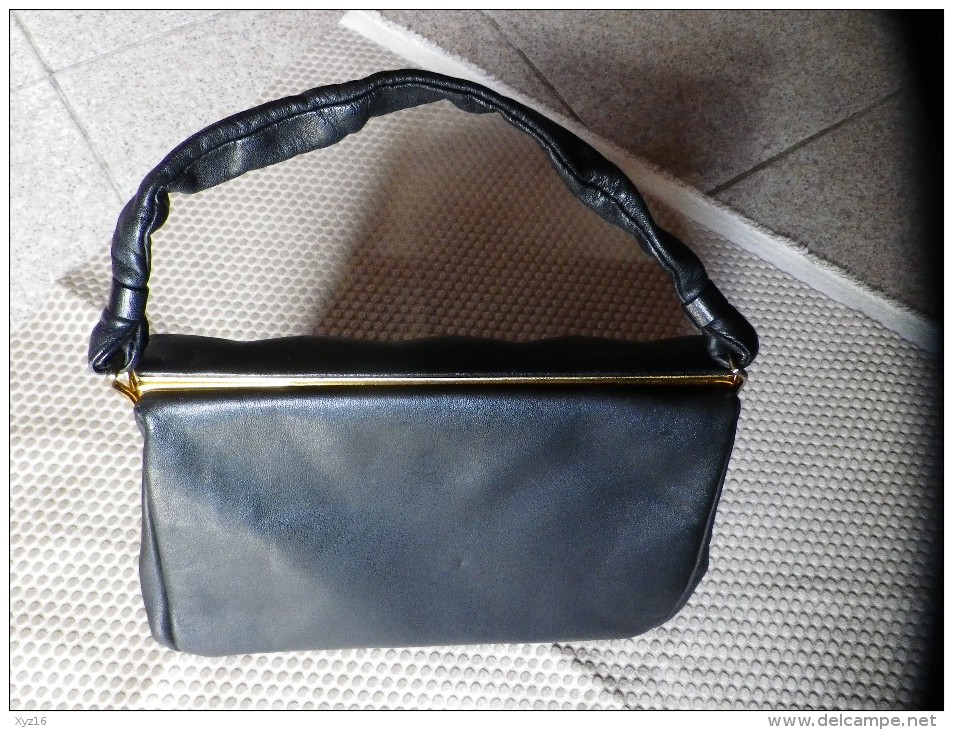 Ancien Sac  Pochette BOCHA  Cuir Noir Vintage - Bourses Et Sacs