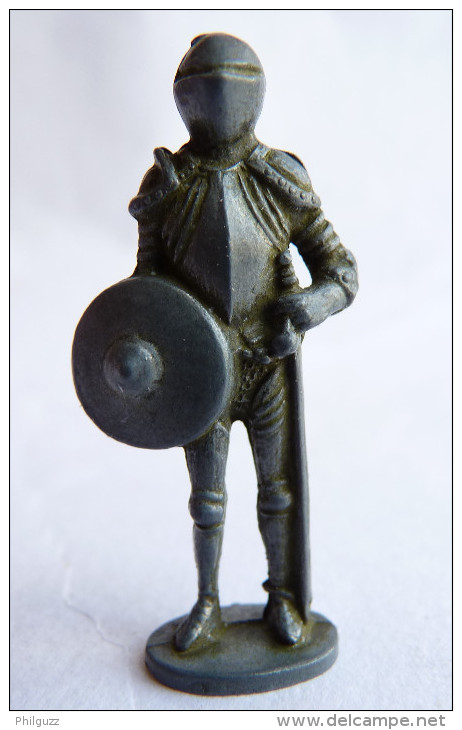 FIGURINE KINDER  METAL CHEVALIER EN ARMURE ITALIEN 3 80's -   Rûstungen Italien - Metal Figurines