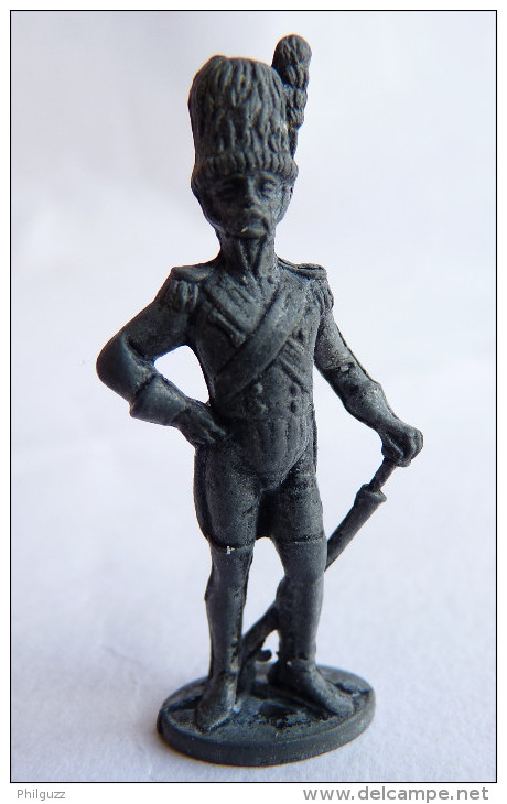 FIGURINE KINDER  METAL SOLDATS NAPOLEONIENS 1804-1815 3 PETITE TAILLE 80's - - Figurines En Métal
