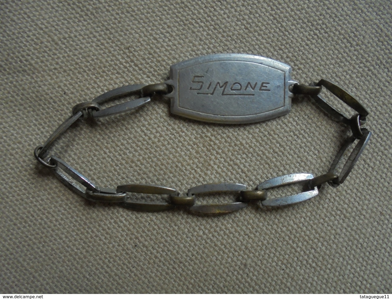 Ancien - Petite Gourmette En Fer Gravée "SIMONE" (Bracelet Enfant/fillette) - Armbänder