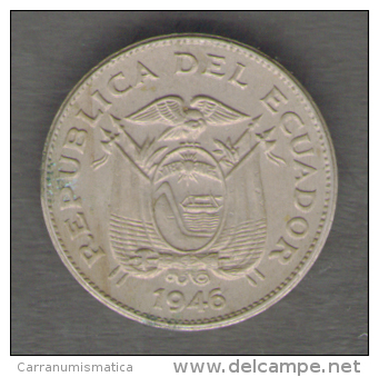 ECUADOR 5 CENTAVOS 1946 - Ecuador