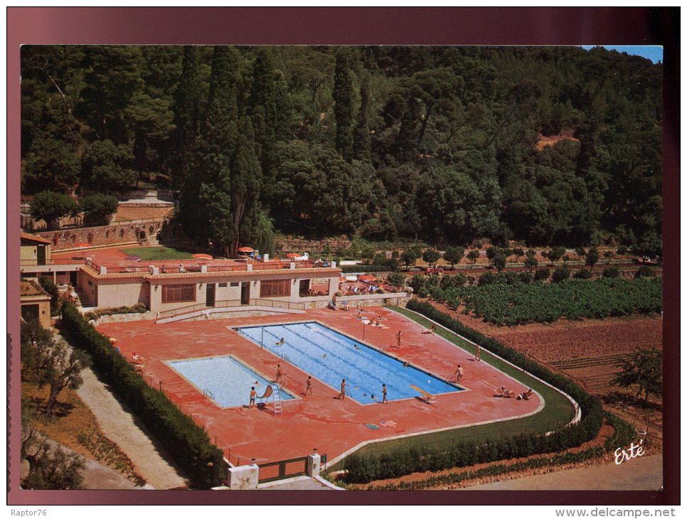 CPM Neuve 83 LA VALETTE Domaine "Gueules Cassées" Les Piscines - La Valette Du Var