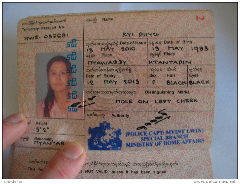 Myanmar / Birma Temp Passport !  Reisepass Passeport Passaporte - Historical Documents