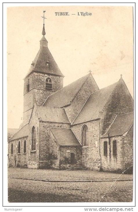 TUBIZE   ---  L' Eglise   ( Pli à Droite Bas ) - Tubeke