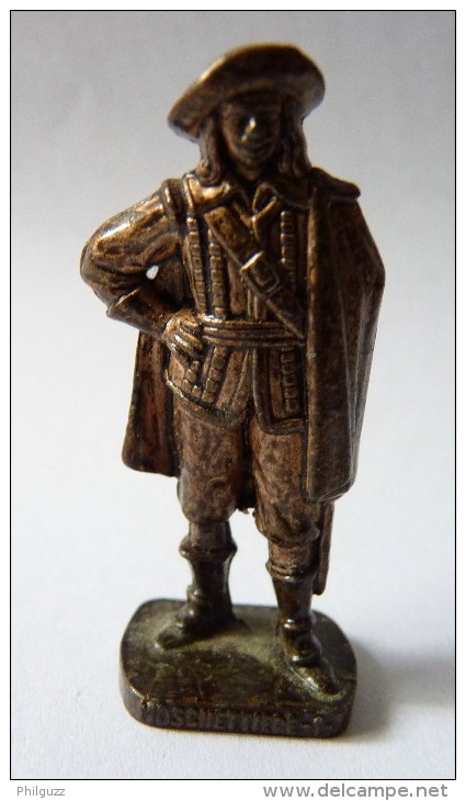 FIGURINE KINDER  METAL SOLDAT MOUSQUETAIRE FRANCAIS  1 RP 80's Cuivre - KRIEGER Französische Musketiere 1670 (1) - Metal Figurines