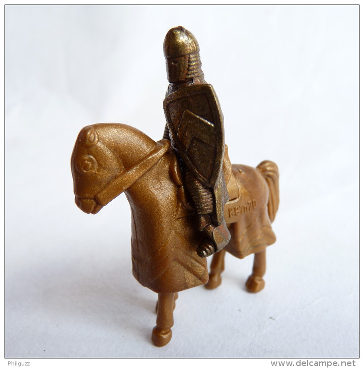 FIGURINE KINDER  METAL CHEVALIER A CHEVAL 2 1996 Laiton Et Plastique - KRIEGER RITTER ZU PFERD - Metallfiguren