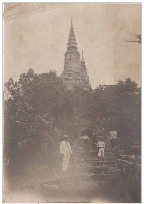 PHOTO CAMBODGE CAMBODIA OUDONG La Sépulture Du Roi Nordom 1914 17 X 12 Cms - Lieux