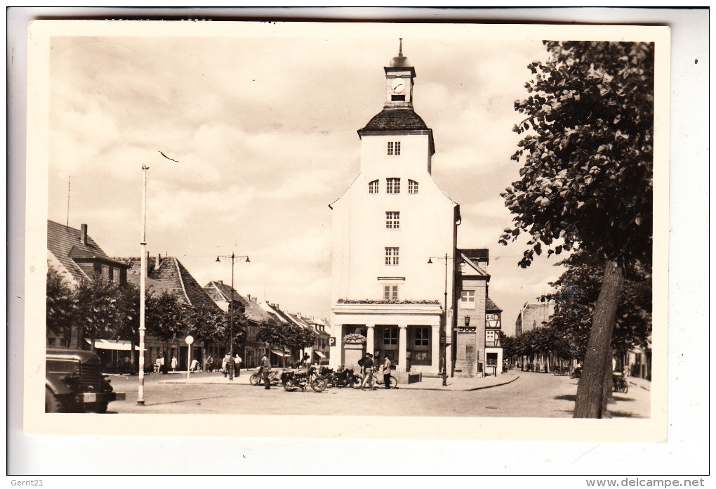 0-1701 TREUENBRIETZEN, Marktplatz & Rathaus, Landpoststempel "Treuenbrietzen A Kr. Jüterbog" - Treuenbrietzen