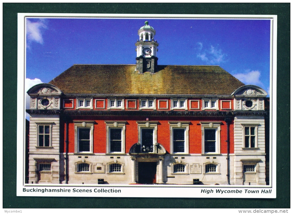 HIGH WYCOMBE  -  The Town Hall  Unused Postcard As Scan - Buckinghamshire