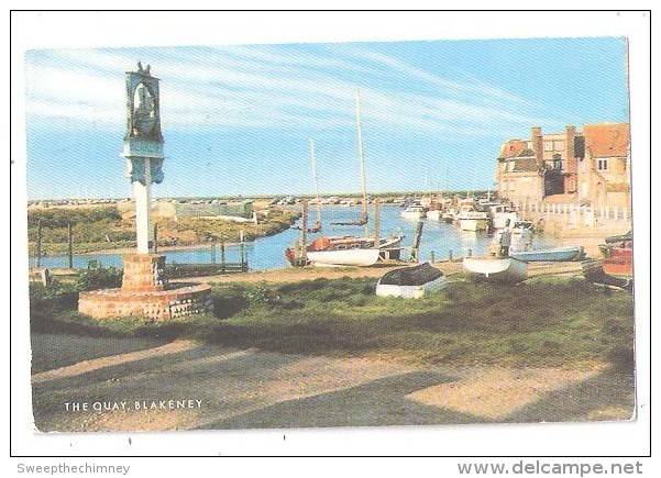 THE QUAY HARBOUR BOATS BLAKENEY NORFOLK  USED 1977 POSTCARD - Autres & Non Classés