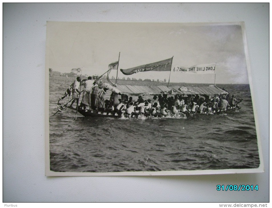 1937 NIGERIA  LAGOS  CORONATION REGATTA , DECORATED CANOE WITH NATIVE WOMEN , REAL PHOTO , 0 - Nigeria