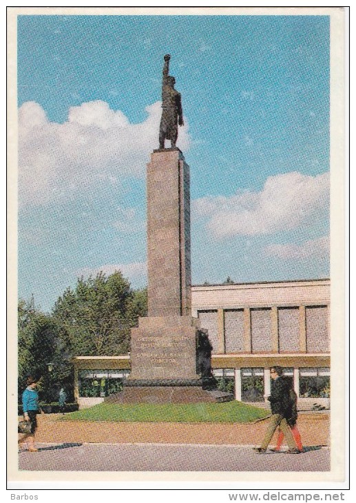 Moldova  ; Moldavie ; Moldau ; 1974 ; Chisinau  ; Monument ;  Postcard - Moldavia