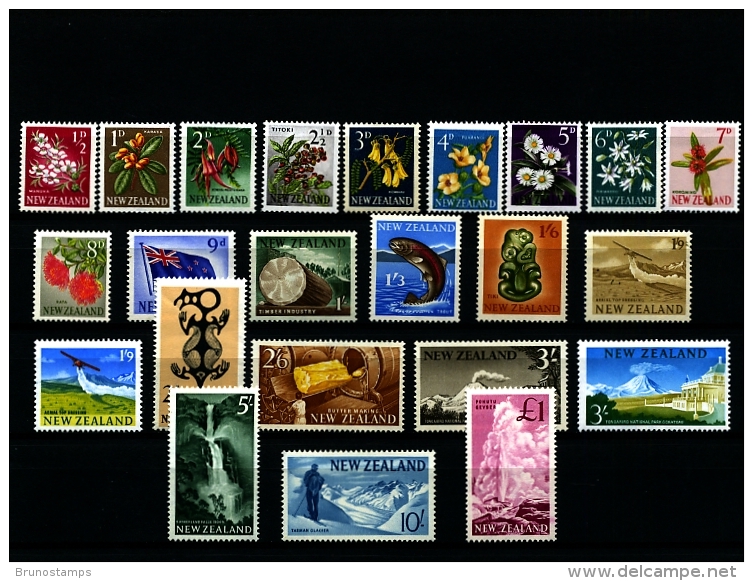 NEW ZEALAND - 1960  THIRD PICTORIAL ISSUE  SET  MINT NH - Nuevos