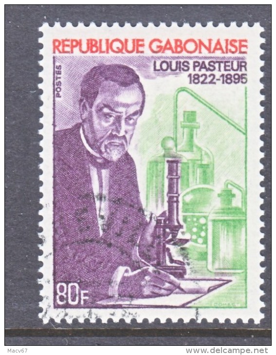 GABON  290   (o)  SCIENCE  LOUIS  PASTEUR - Gabon