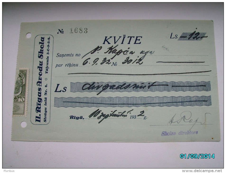 LATVIA  CHECK 1932  12 LATS WITH REVENUE STAMP   , 0 - Cheques & Traveler's Cheques