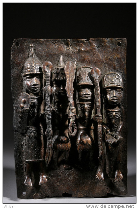 Plaque En Bronze Du Royaume D'Ifé - Art Africain