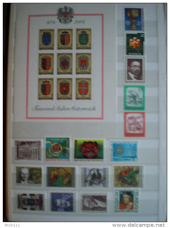 Österreich große postfrische ** MNH Sammlung aus 1961 - Anfang 1977 mit Blocks, 15 Bilder