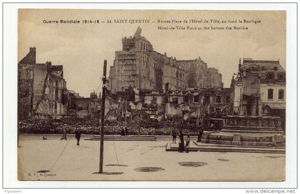 CP , MILITARIA , GUERRE 1914-1918 , SAINT-QUENTIN , Ruines Place De L'Hôtel De Ville - Weltkrieg 1914-18