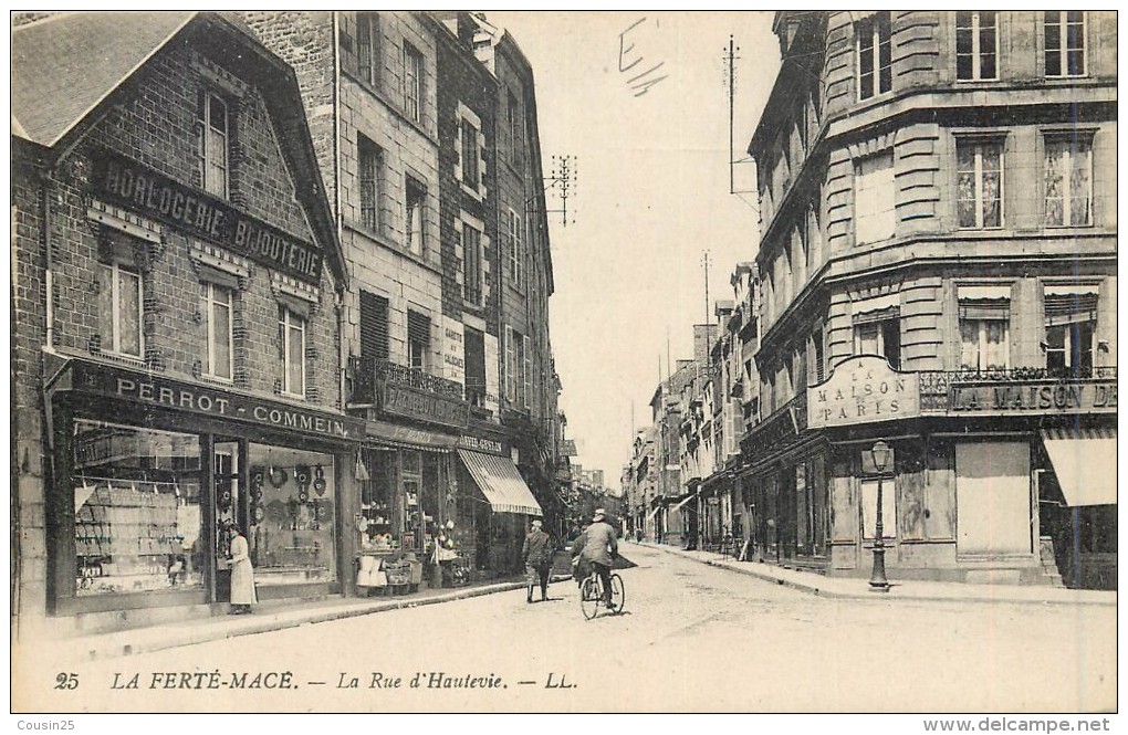 61 LA FERTE MACE - La Rue D'Hautevie - La Ferte Mace