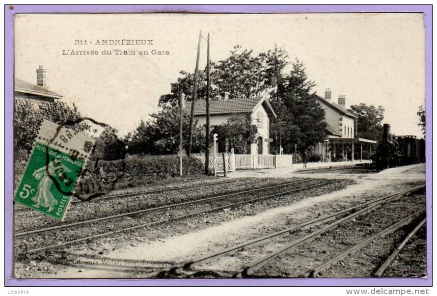 42 - ANDREZIEUX --  L'Arrivée Du Train En Gare - Andrézieux-Bouthéon