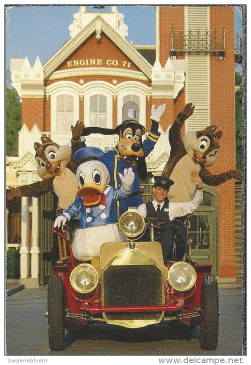 US.- Walt Disney World. Police Chief Goofy And His Main Street Volunteers Rev Up Their Old-time Fire  Where's The Fire? - Disneyworld