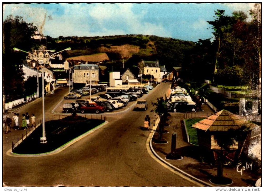 22-LE VAL ANDRE...PLACE DE L'AMIRAUTE AVEC VOITURES....CPSM GRAND FORMAT ANIMEE - Autres & Non Classés