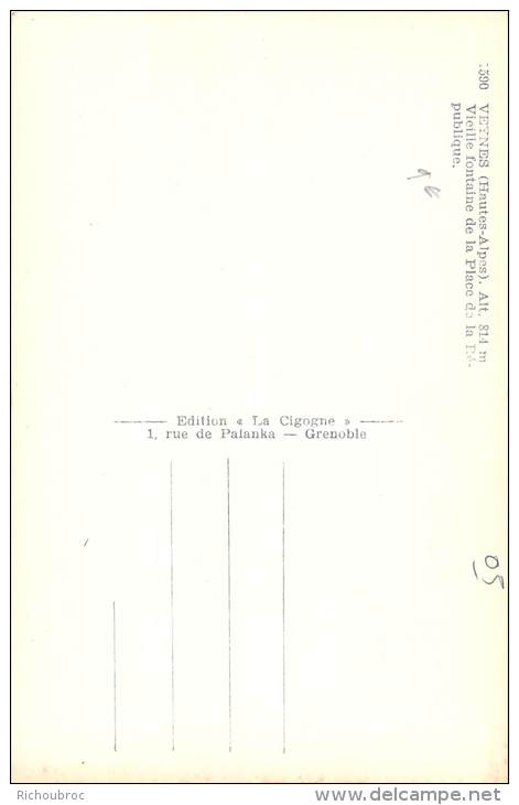 05 VEYNES VIEILLE FONTAINE DE LA PLACE DE LA REPUBLIQUE - Andere & Zonder Classificatie