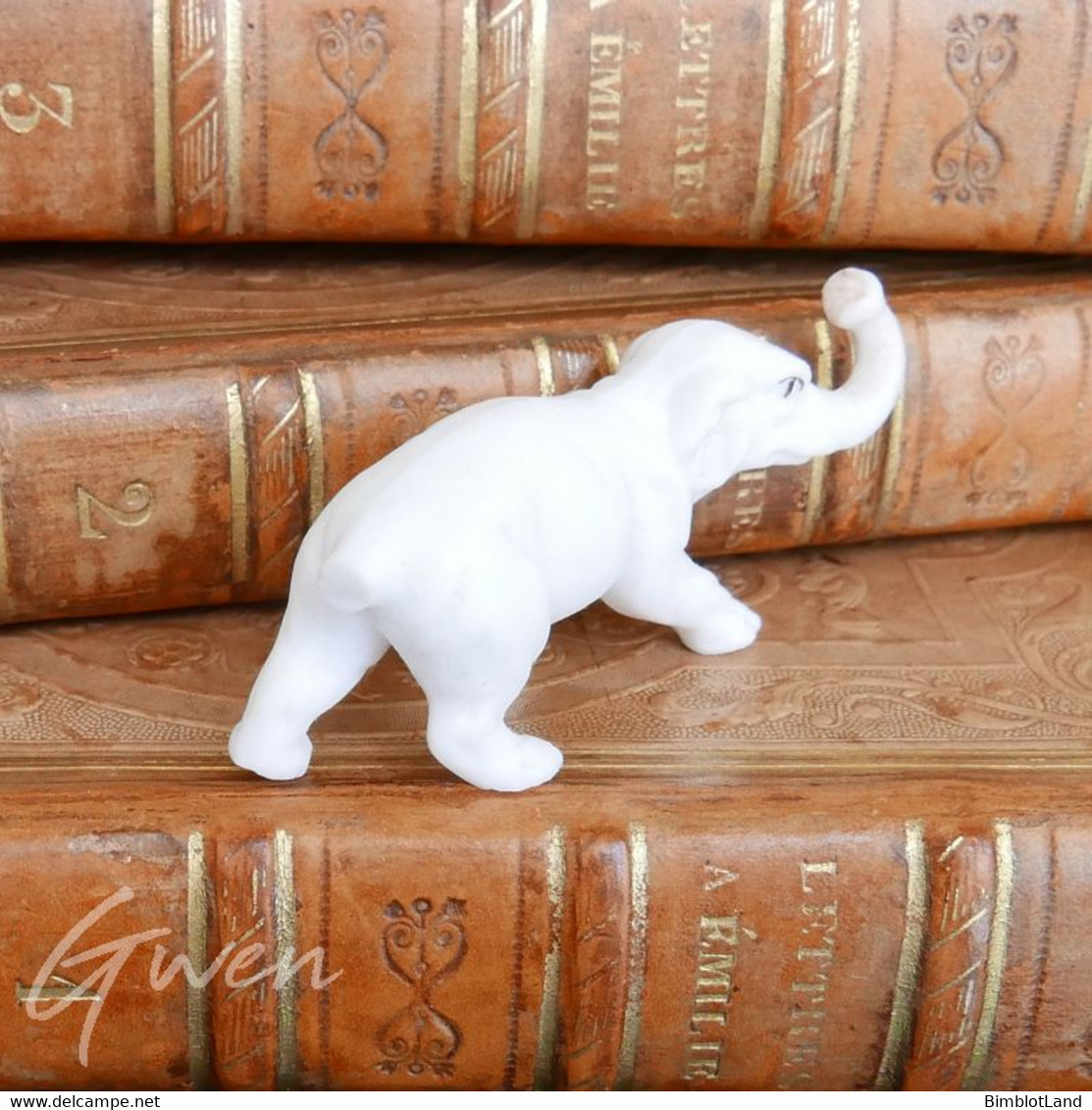 Ancienne Miniature Allemande 20x40 Mm Elephant Miniature Biscuit Figurine German Bisque - Tiere