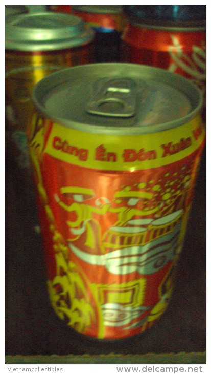 Vietnam Viet Nam Coke Coca Cola Empty Can New Year 2006 - Opened At Bottom - Cannettes