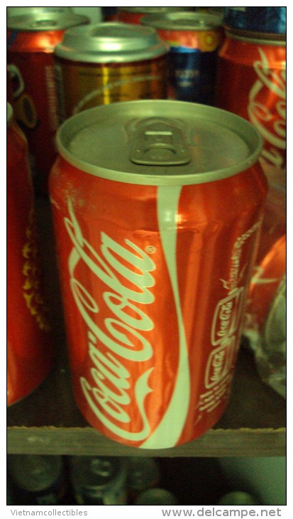 Vietnam Viet Nam Coke Coca Cola Empty Can - Opened At Bottom - Cannettes