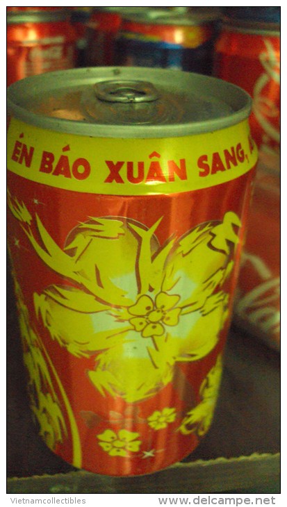 Vietnam Viet Nam Coca Cola Coke Empty Can New Year 2007 - Opened At Bottom - Cannettes