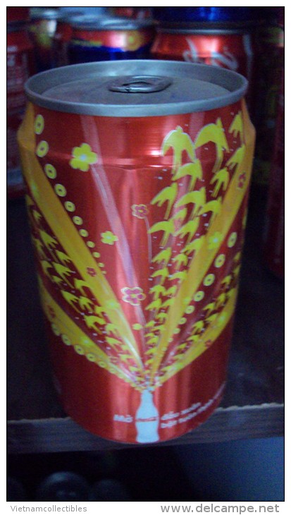 Vietnamm Viet Nam Coca Cola Coke Empty Can New Year - Opened At Bottom - Cannettes